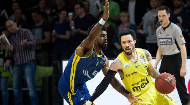 更趋于多元 更趋于多元