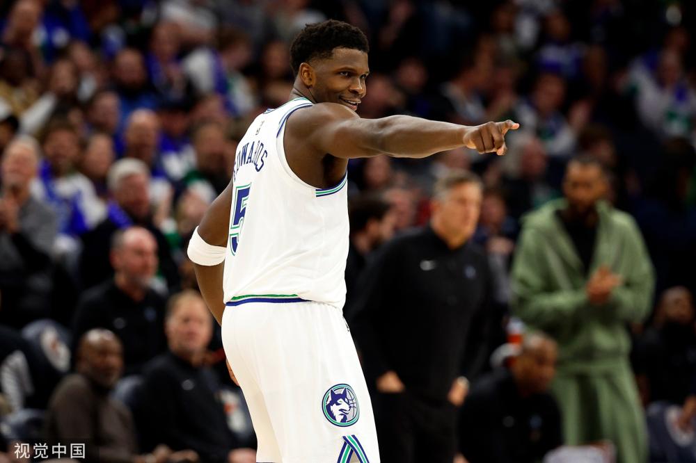 工作人员和 工作人员和