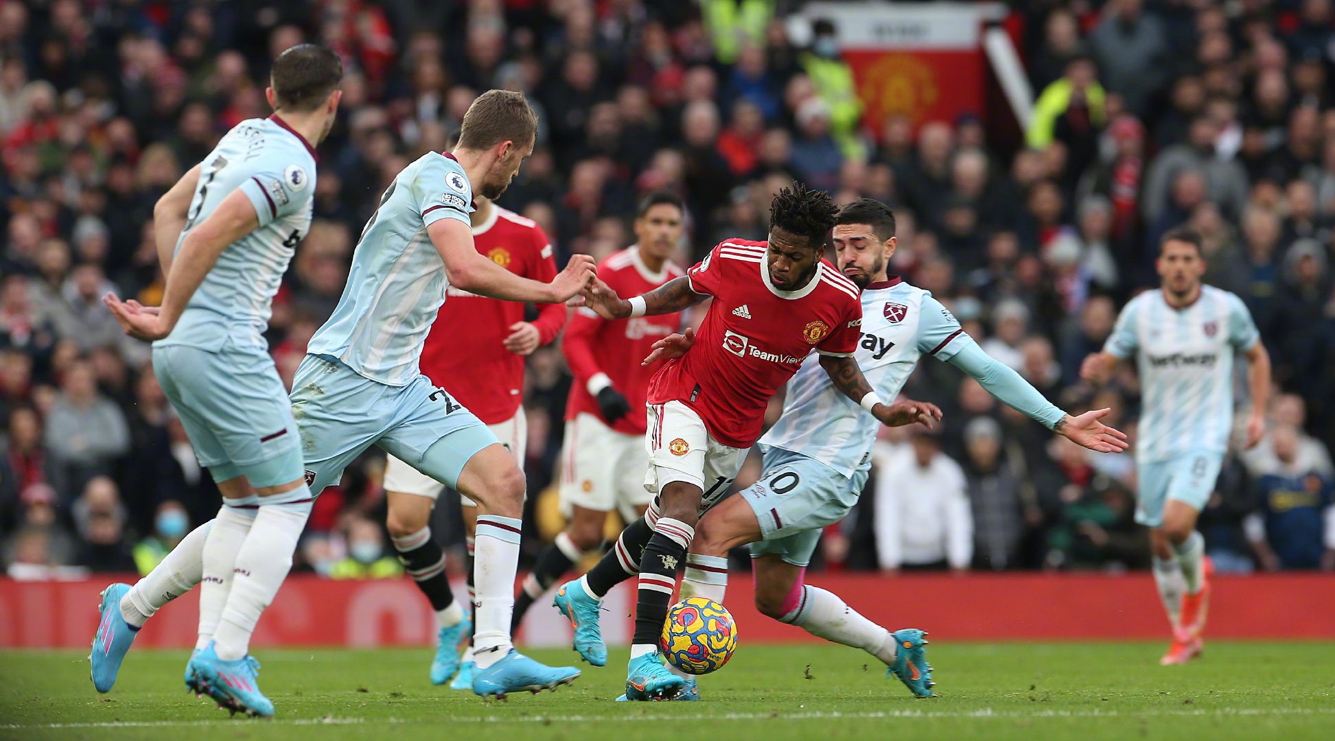 保持场上的 保持场上的